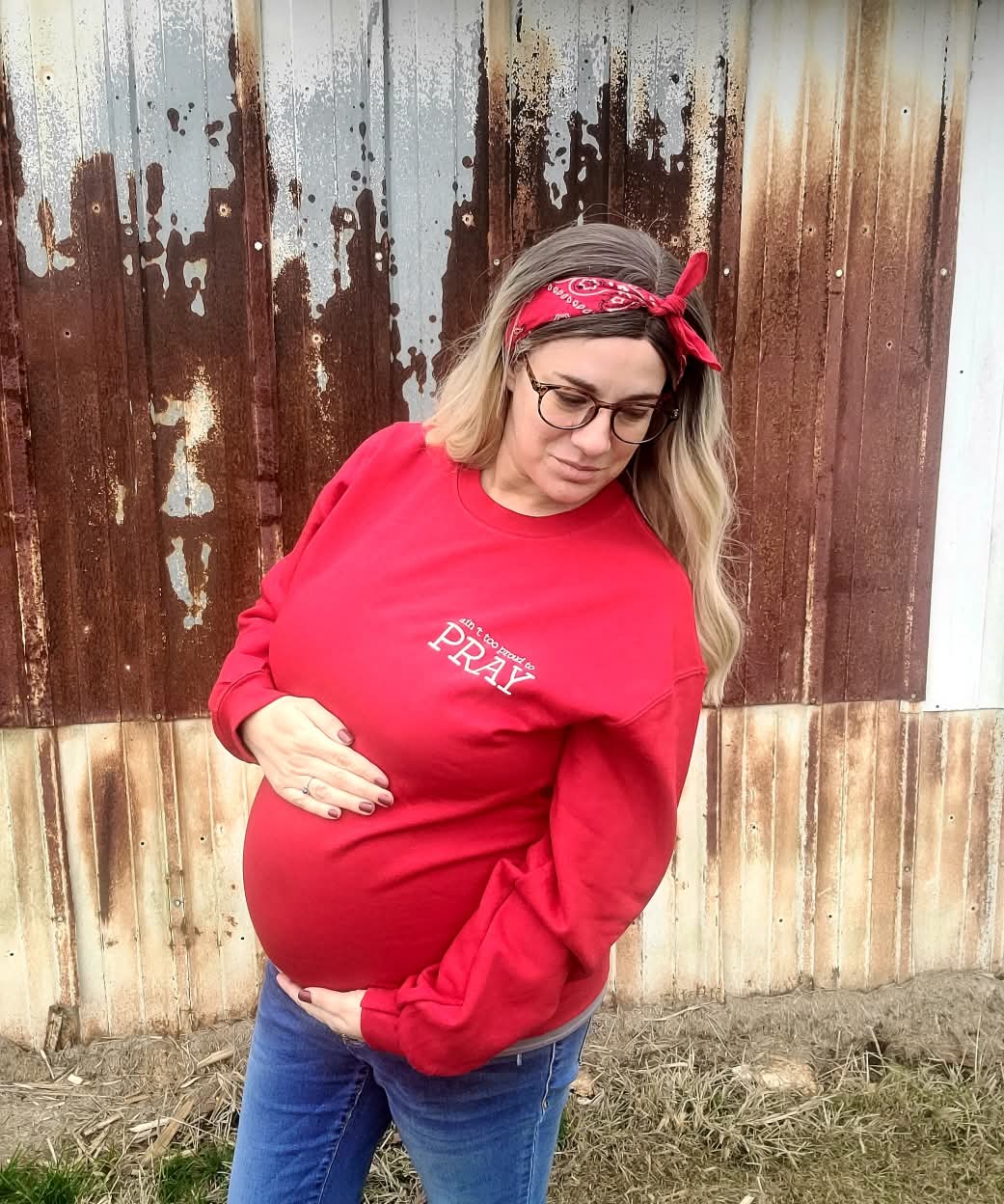 Ain’t too proud to Pray- crewneck- medium